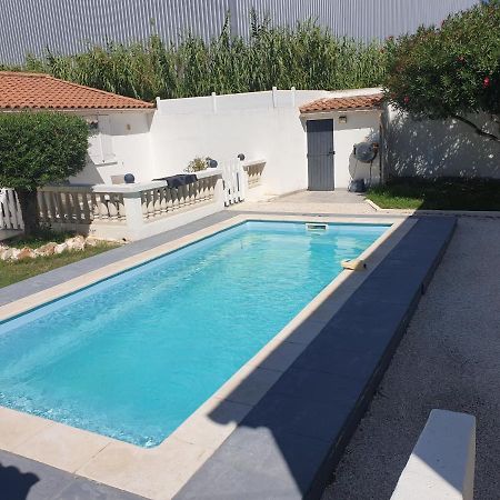 Adorable maison d'hôte, avec terrasse vue sur piscine, wifi 4G, proche de BEZIERS Cers Extérieur photo